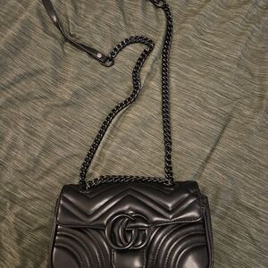 Classic GG Crossbody/Shoulder Bag